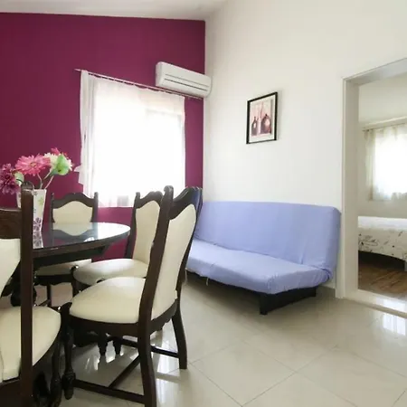 In Rogoznica With Terrace, Air Conditioning, Wi-fi *