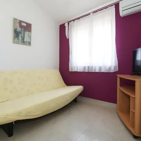 In Rogoznica With Terrace, Air Conditioning, Wi-fi *