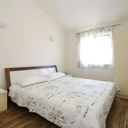 In Rogoznica With Terrace, Air Conditioning, Wi-fi Apartamento