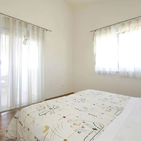 In Rogoznica With Terrace, Air Conditioning, Wi-fi Apartamento
