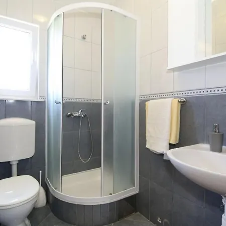 In Rogoznica With Terrace, Air Conditioning, Wi-fi Apartamento *